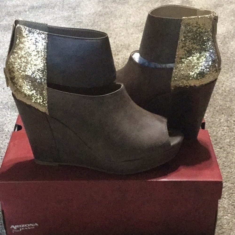 🆕Tall wedge shoe
